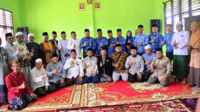 Henrizal Kunjungi Ponpes Tahfidz Hidayatul Qur'an